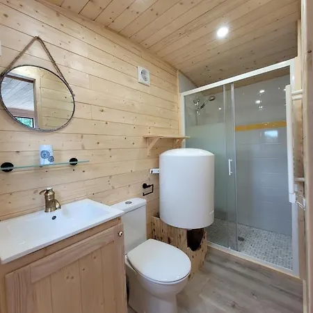 Camping Roulotte A Sapharey Sarrazac (Dordogne)