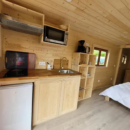 Camping Roulotte A Sapharey Sarrazac (Dordogne)