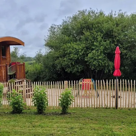 Camping Roulotte A Sapharey Sarrazac (Dordogne)