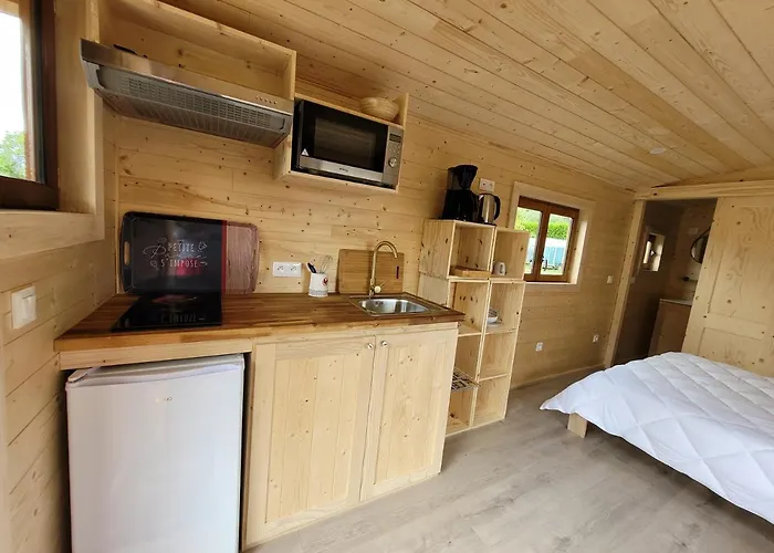 Camping Roulotte A Sapharey Sarrazac (Dordogne)