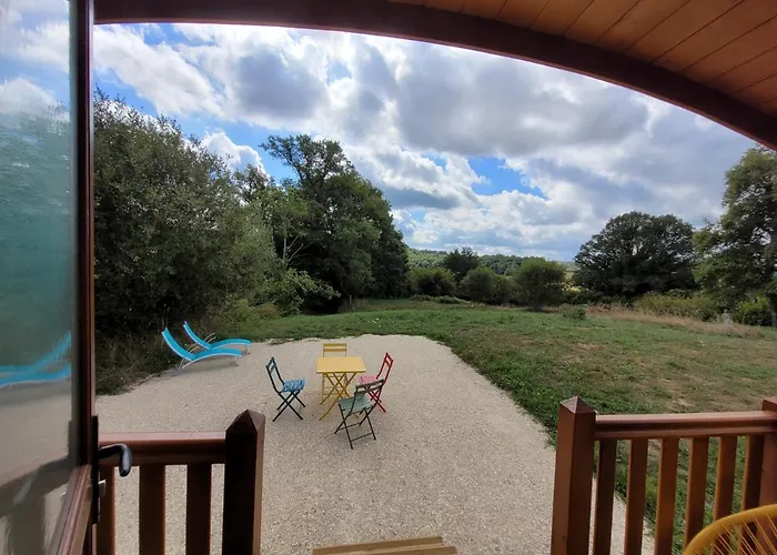 Camping Roulotte A Sapharey *