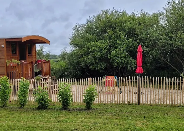 Camping Roulotte A Sapharey Sarrazac (Dordogne)